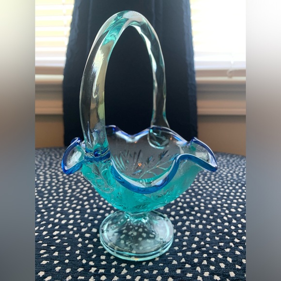 Fenton turquoise basket with blue rim - Picture 2 of 10